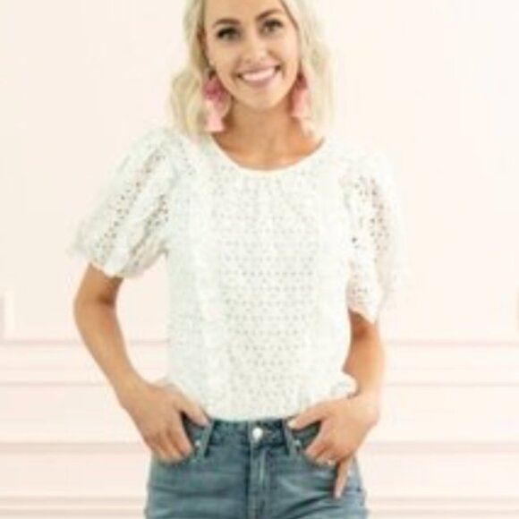 Rachel Parcell Ruffle Detail Cotton Eyelet Blouse Short Sleeve Sz S - Picture 3 of 11